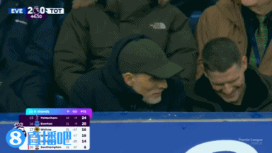 九游会j9官网真人游戏第一品牌真绷不住😅热刺0-2落后,高强度看球的图赫尔与助教聊得很开心