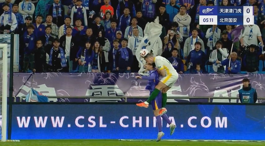 j9九游会老哥俱乐部交流幸无大碍！记者：斯帕吉奇在救护车上恢复清醒，还要继续关注比赛