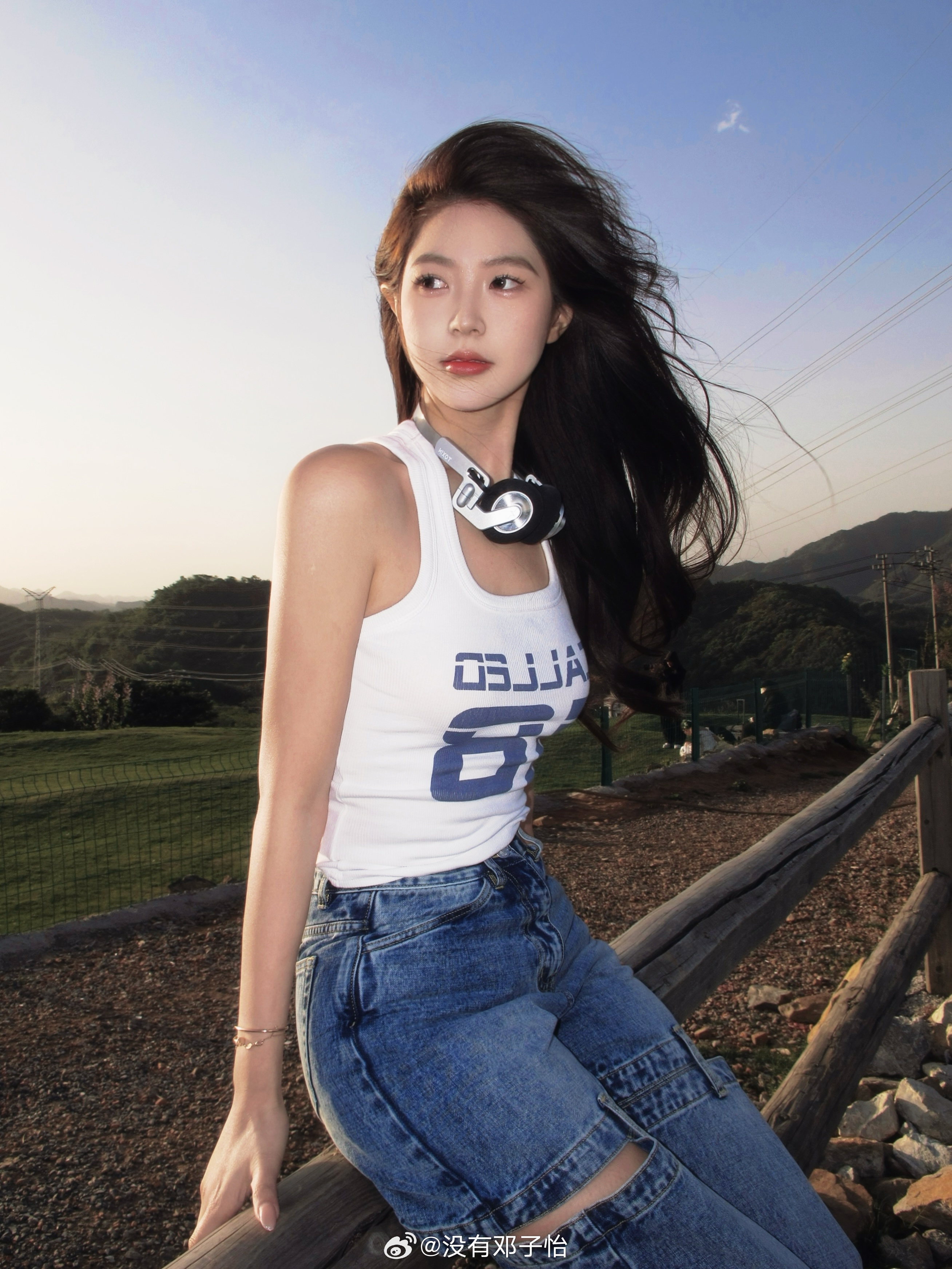 九游会j9官网真人游戏第一品牌火辣身材😍😍meiko女友邓子怡晒照:生命力溢出屏幕啦