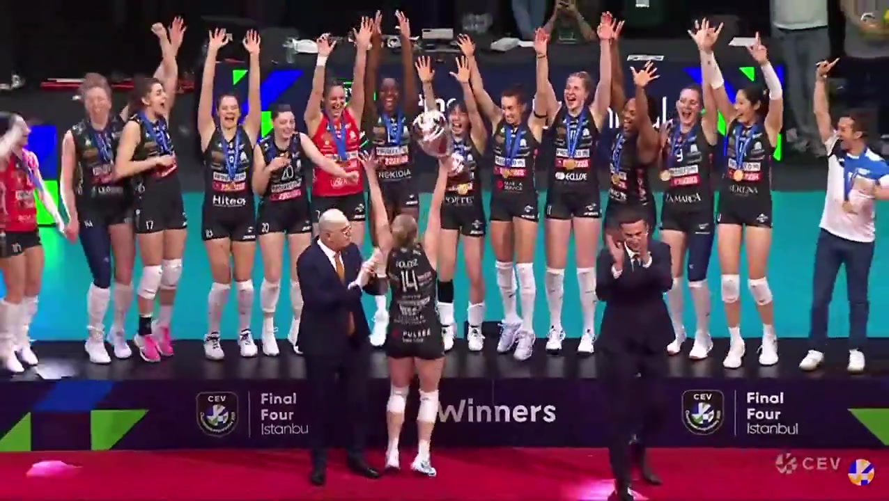 ag九游会亚洲真人第一品牌加冕四冠王🏆30岁朱婷三夺欧冠&生涯夺23冠 本赛季包揽四座冠军